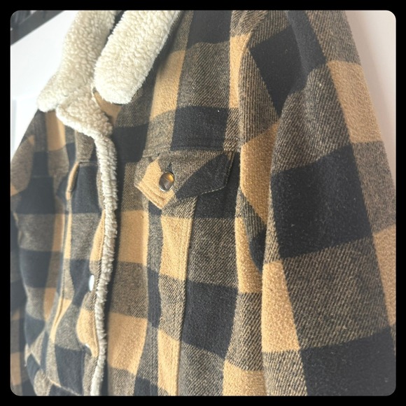 Cropped Faux Sherpa Collar Buffalo Plaid Flannel Jacket Snap Button Brown‎ Black - Picture 3 of 6